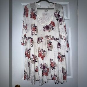 Torrid HiLow Stretchy Top Size 3.